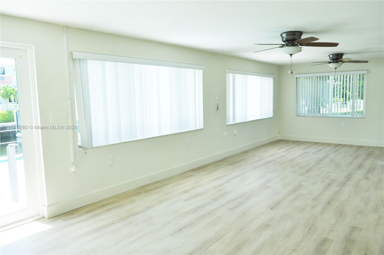 4940 Northeast 28th Avenue Lighthouse Point, FL 33064 - Photo 5 of 13
