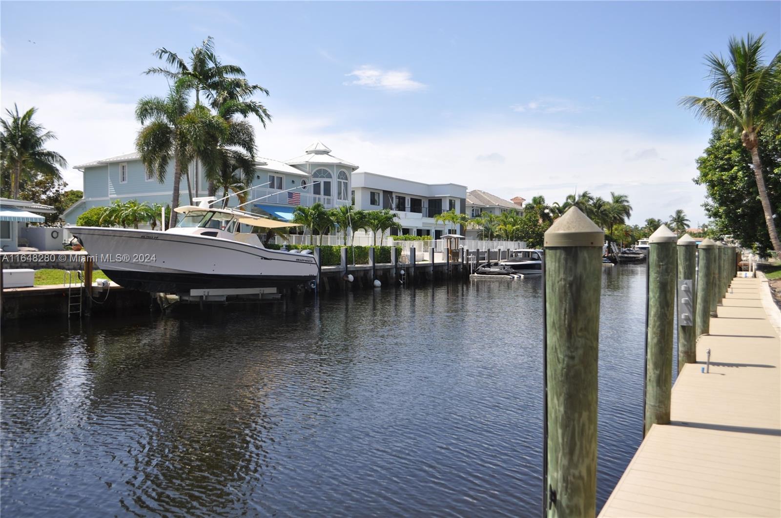 4940 Northeast 28th Avenue Lighthouse Point, FL 33064 - Photo 10 of 13