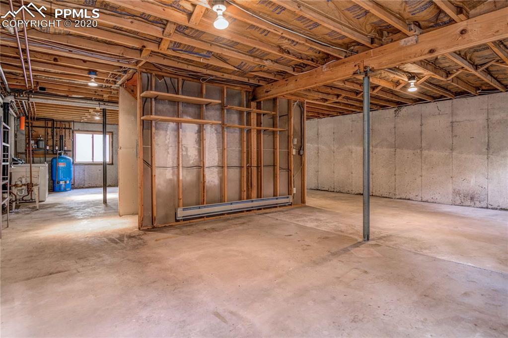 17940 Smugglers Road Monument, CO 80132 - Photo 31 of 40