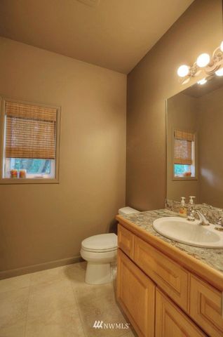 $1,200,000 | 5443 45th Avenue West, Seattle, WA 98199