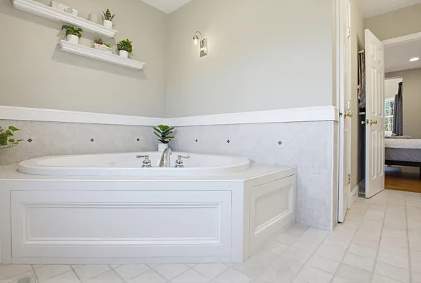 $865,000 | 155 Rawson Street, Leicester, MA 01524