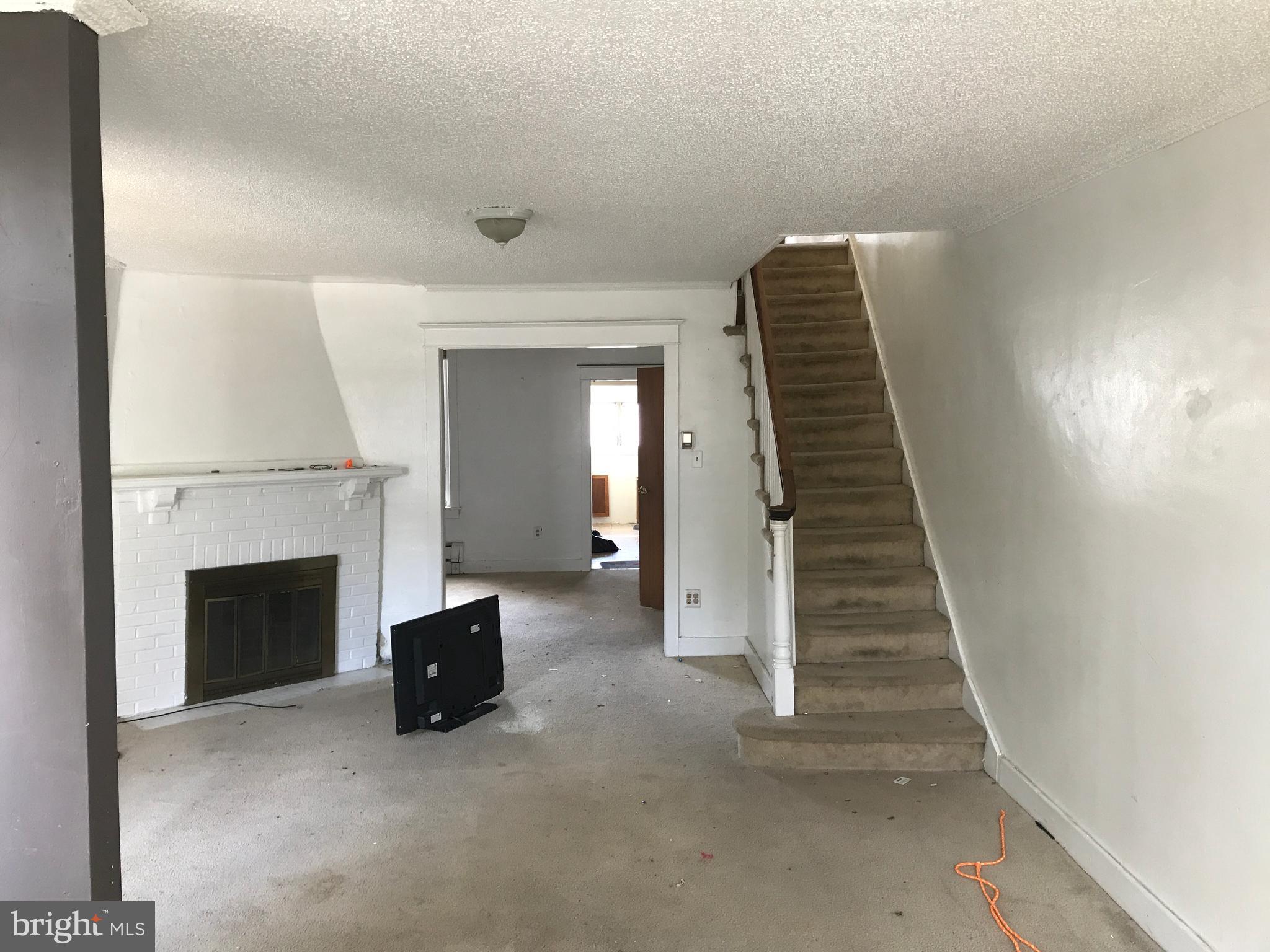 5548 Miriam Road Philadelphia, PA 19124 - Photo 2 of 3 Gallery Image 2