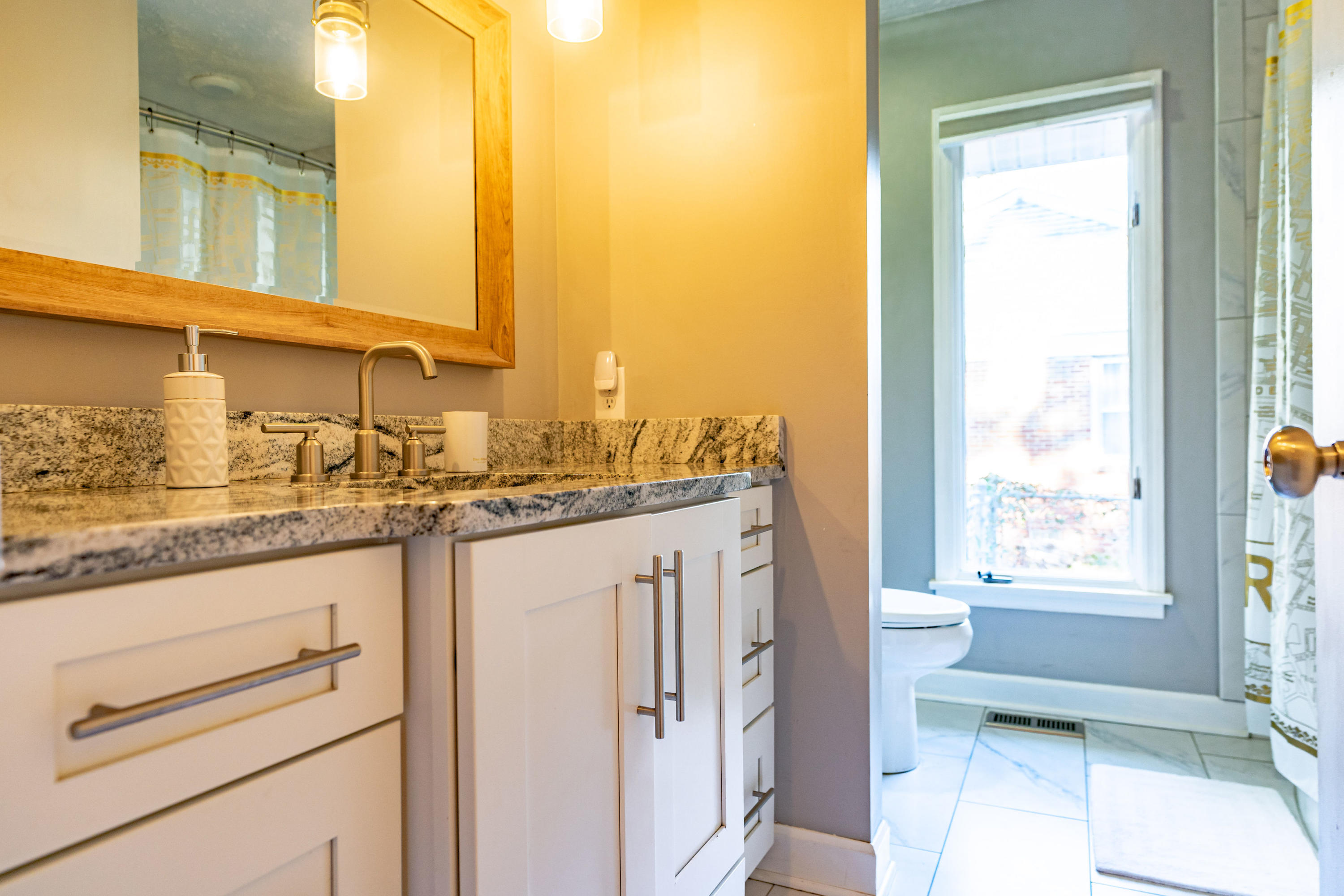 925 North Ridge Street Southern Pines, NC 28387 - Photo 18 of 26 Guest Bath