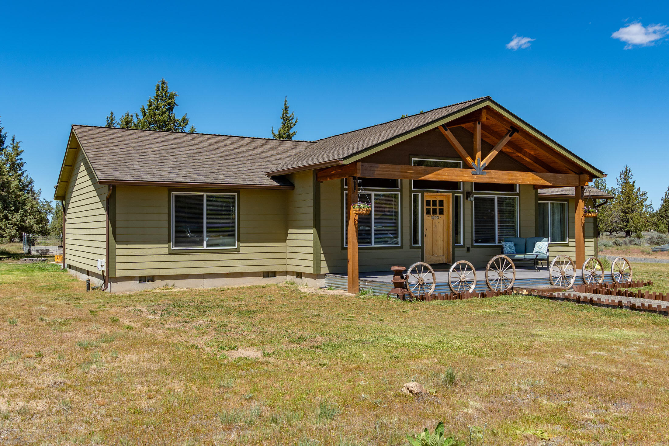 9891 Geneva View Road Terrebonne, OR 97760 - Photo 1 of 39 Beautiful Craftsman Style home