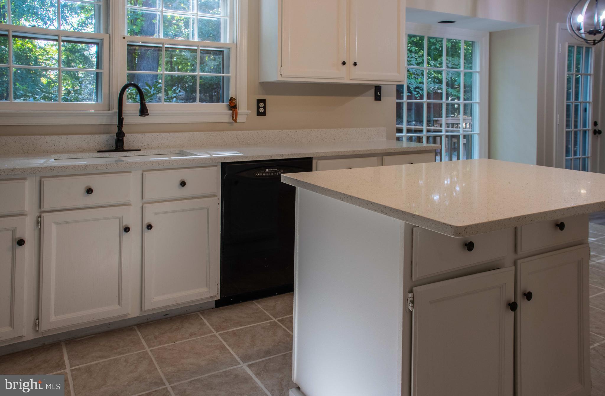 13500 Round Tree Court Silver Spring, MD 20906 - Photo 5 of 36 Gallery Image 5