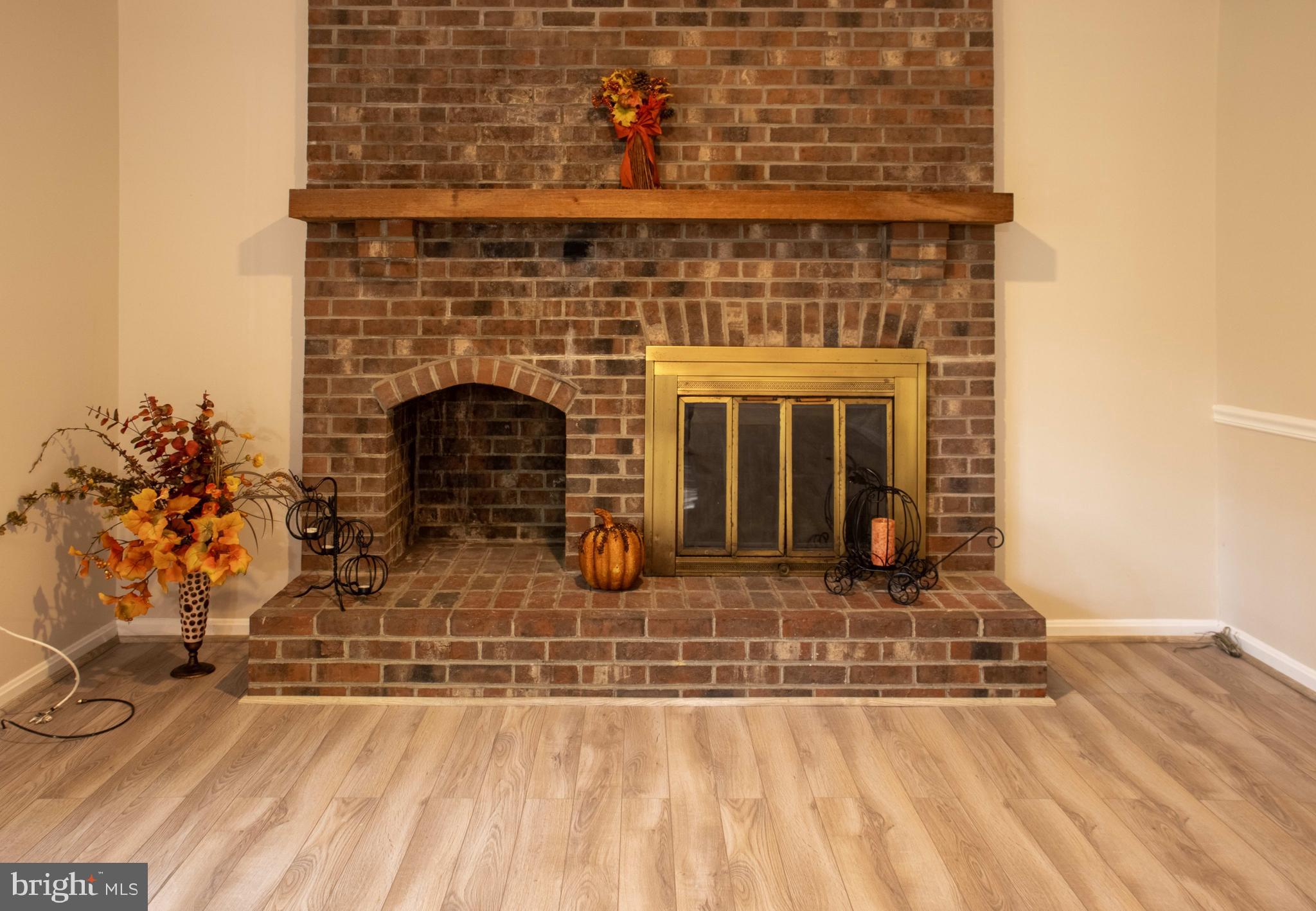 13500 Round Tree Court Silver Spring, MD 20906 - Photo 9 of 36 Gallery Image 9