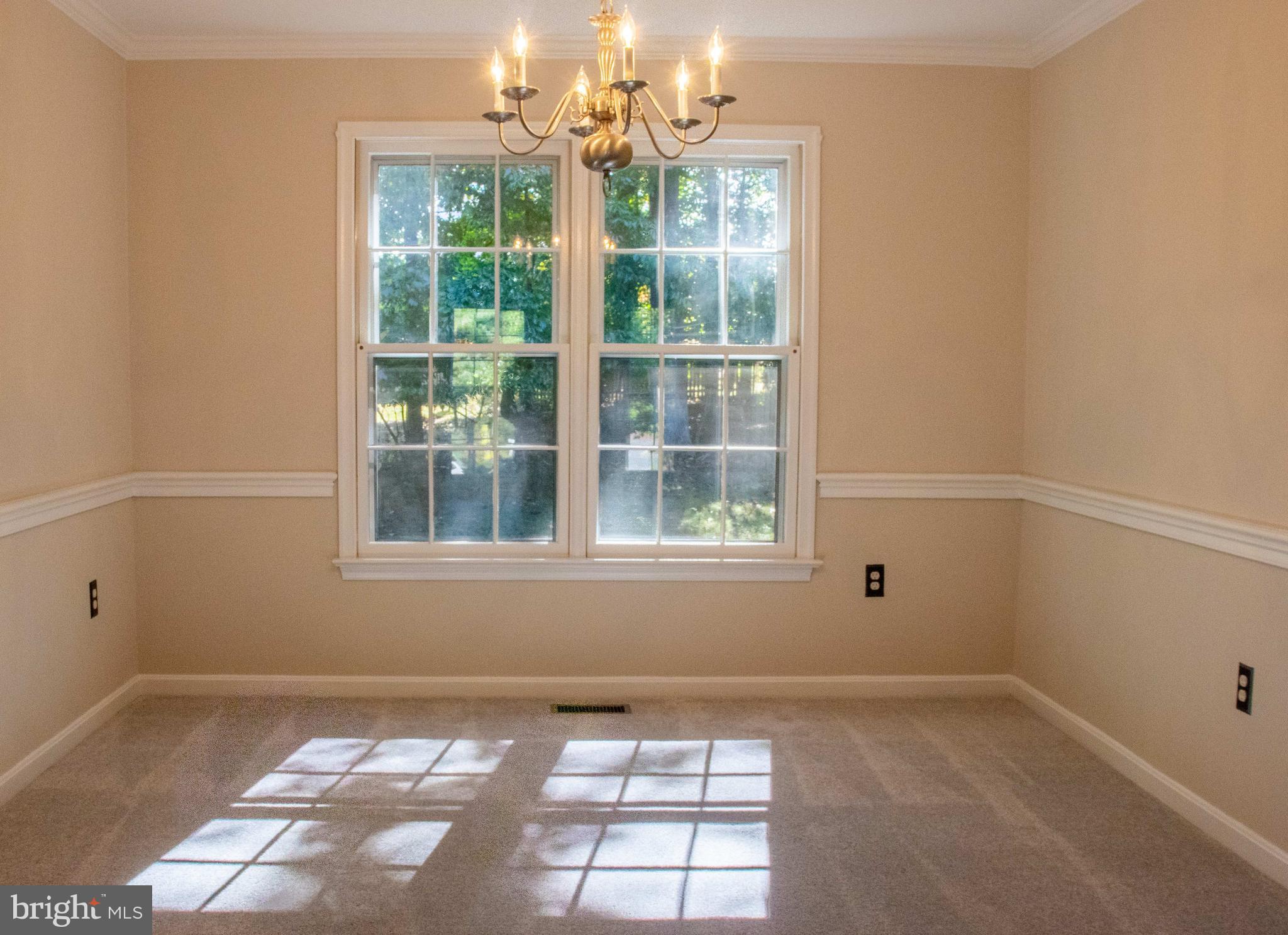 13500 Round Tree Court Silver Spring, MD 20906 - Photo 10 of 36 Gallery Image 10