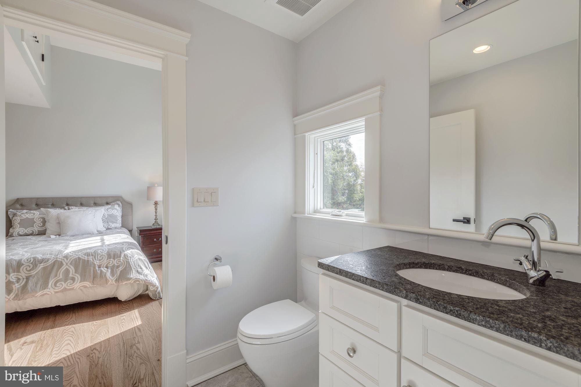 2000 Scroggins Road Alexandria, VA 22302 - Photo 21 of 30 THIRD FULL BATHROOM