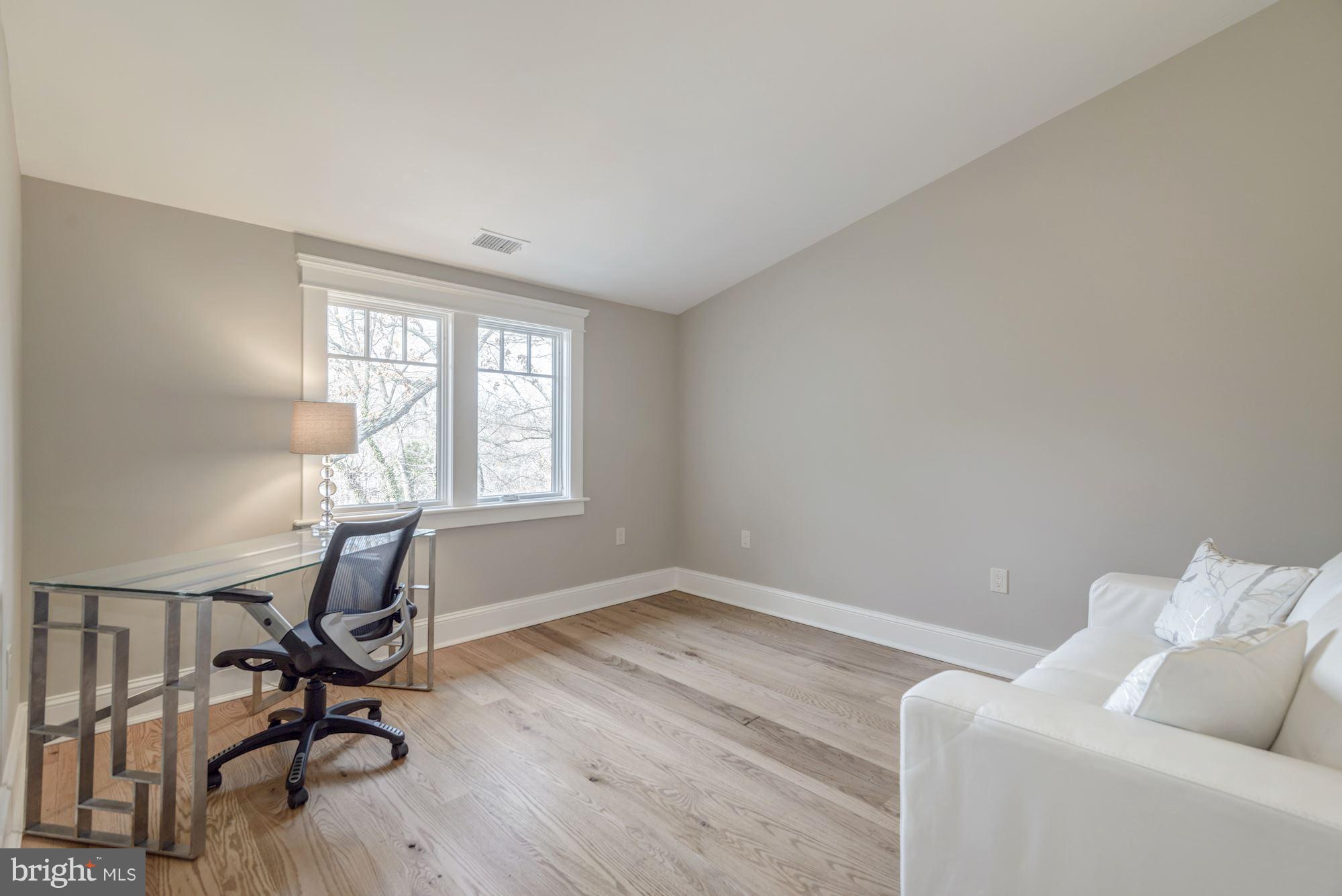 2000 Scroggins Road Alexandria, VA 22302 - Photo 24 of 30 DEN/STUDY