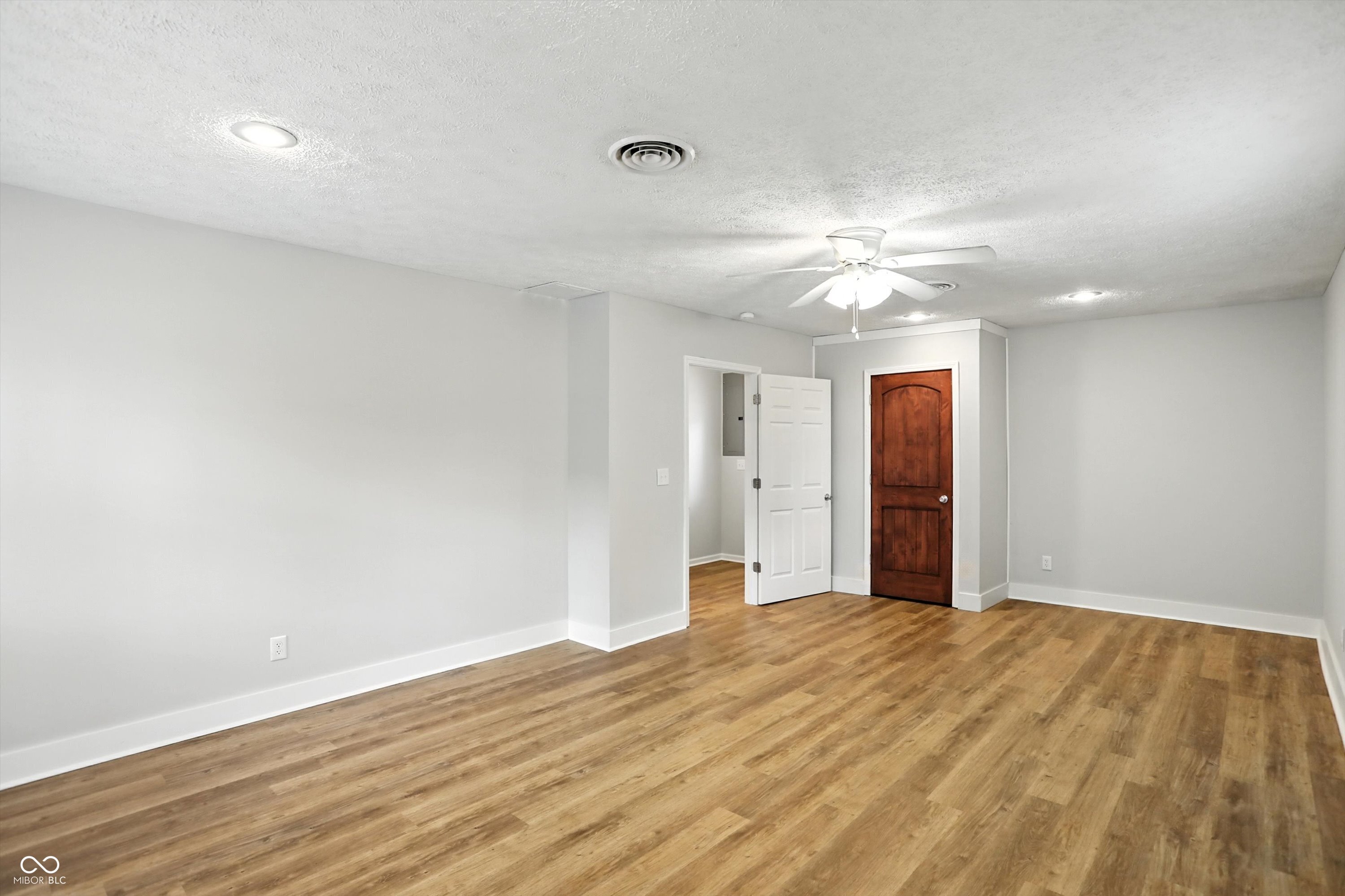 4214 Solun Road Indianapolis, IN 46221 - Photo 17 of 46 Gallery Image 17