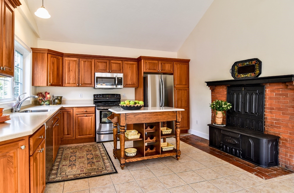 189 Great Road, Unit 20 Stow, MA 01775 - Photo 9 of 30 Gallery Image 9