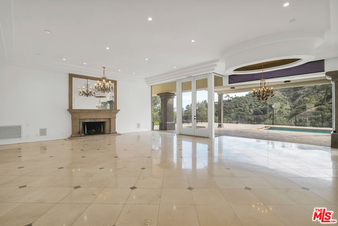 10557 Rocca Place Los Angeles, CA 90077 - Photo 7 of 52
