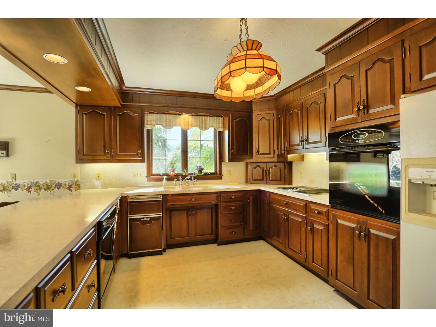 189 Covered Bridge Road Oley, PA 19547 - Photo 2 of 25 Gallery Image 2
