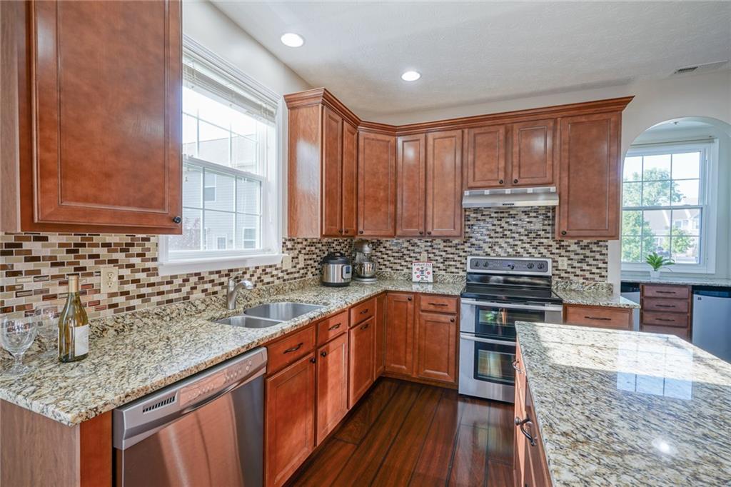 12143 Wolverton Way Fishers, IN 46037 - Photo 11 of 48 Gallery Image 11