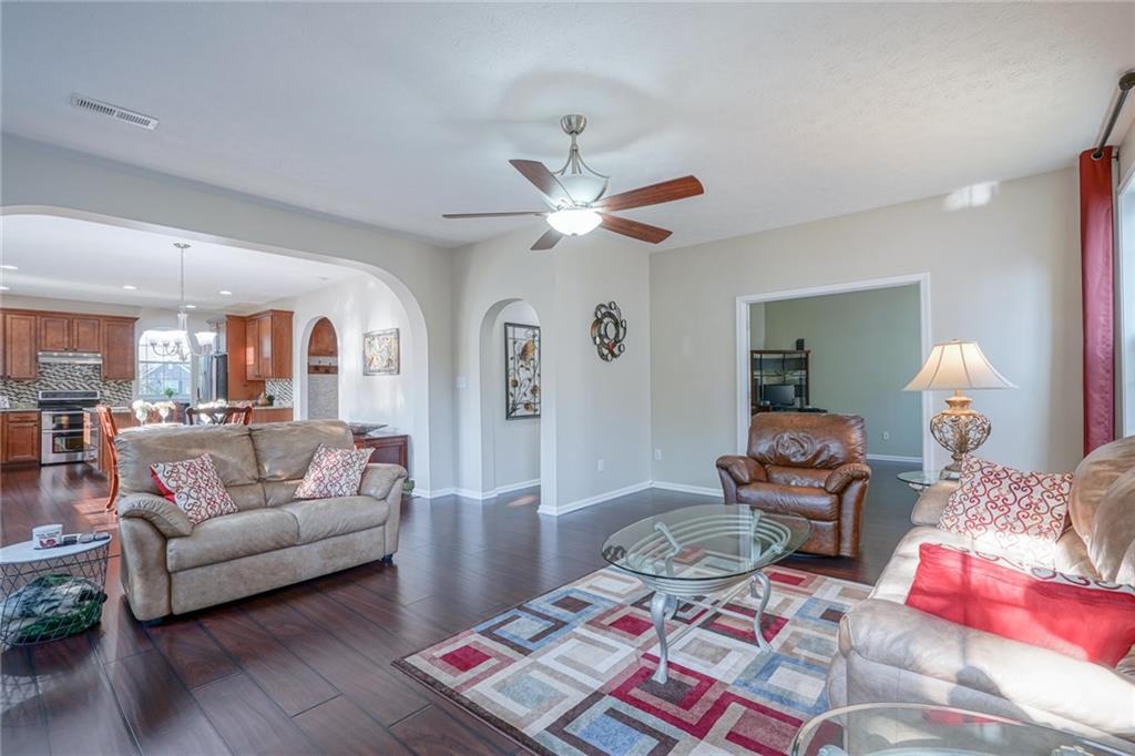 12143 Wolverton Way Fishers, IN 46037 - Photo 20 of 48 Gallery Image 20