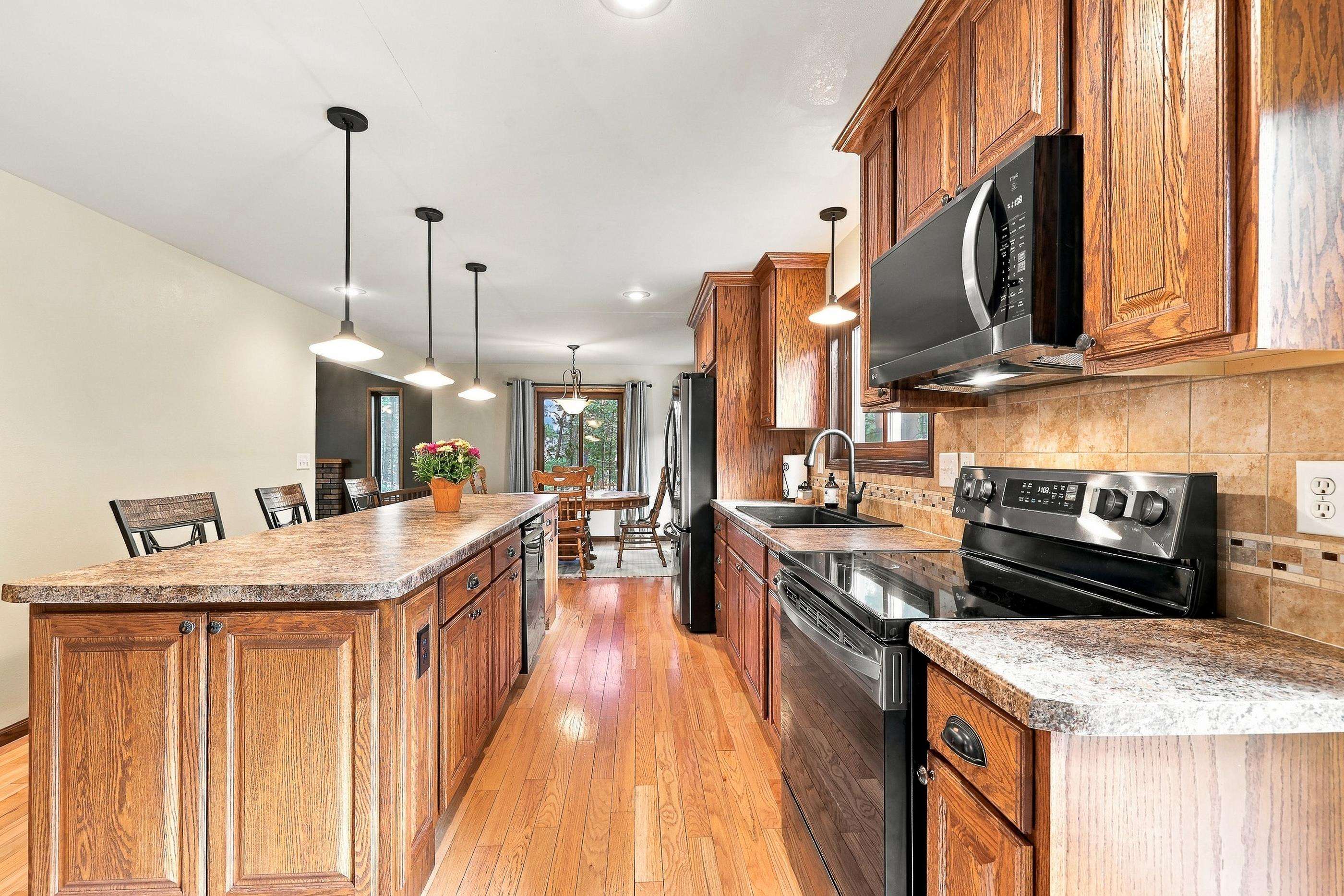 1603 Meadow View Lane Stevens Point, WI 54482 - Photo 18 of 60 Gallery Image 18