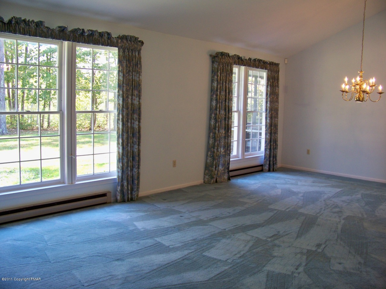 6016 Lake Road Tobyhanna, PA 18466 - Photo 9 of 16 Living Room Area