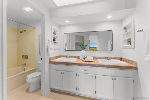 $725,000 | 3131 Vista Rica, Carlsbad, CA 92009