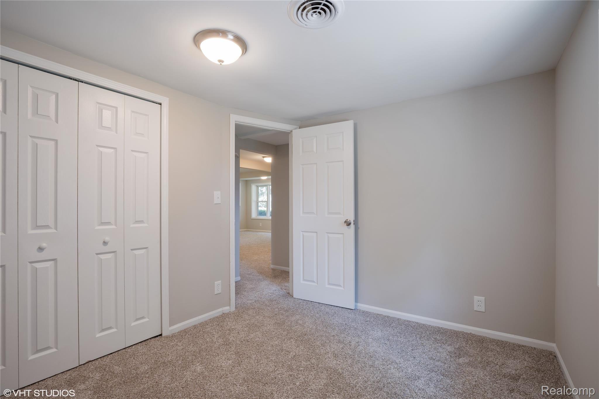 10892 Textile Road Belleville, MI 48111 - Photo 17 of 25 17_10892TextileRd_2017_HiRes.jpg