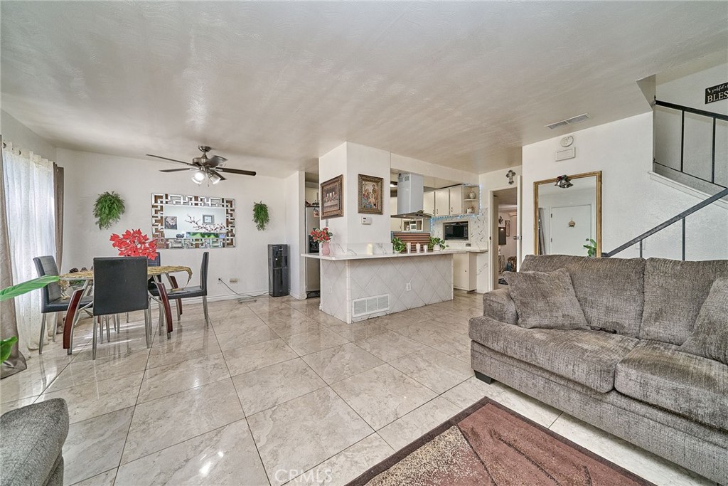 4801 Jackson Street, Unit C Riverside, CA 92503 - Photo 12 of 56