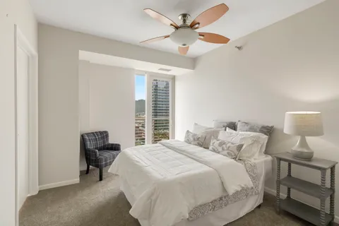 $800,000 | 1515 South Prairie Avenue, Unit 1306, Chicago, IL 60605