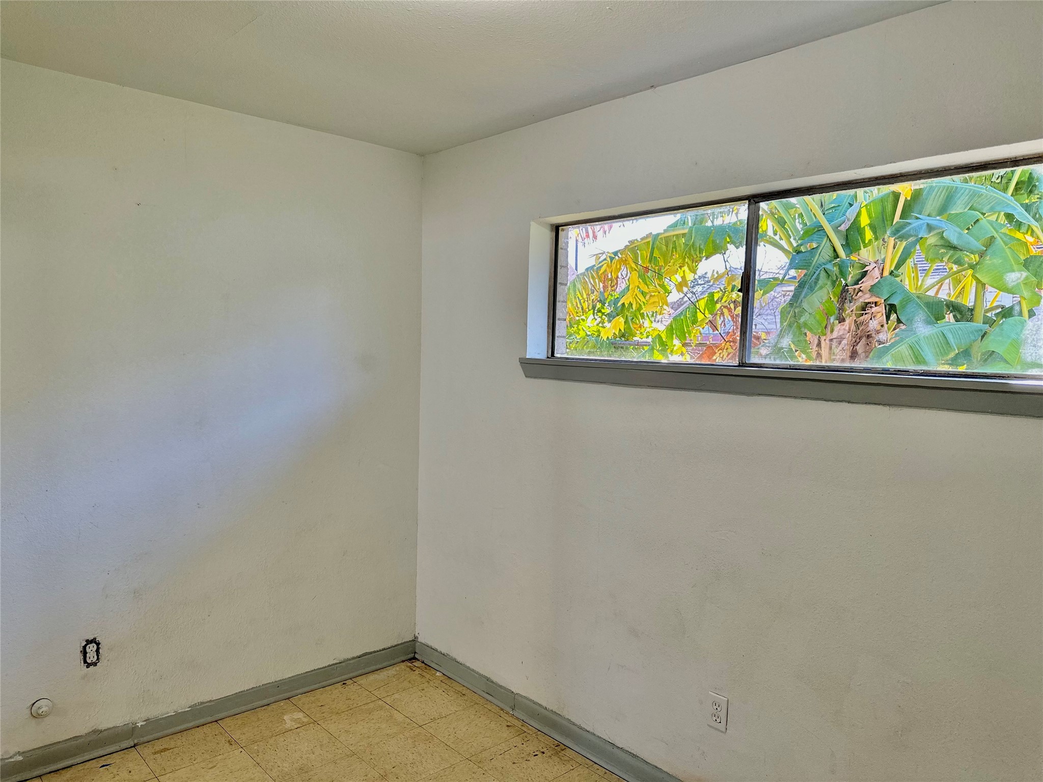 404 James Houston, TX 77009 - Photo 5 of 10