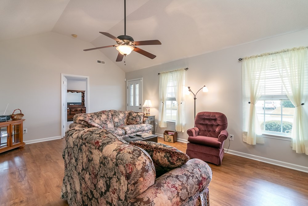 2830 Amidala Lane Sumter, SC 29153 - Photo 5 of 26