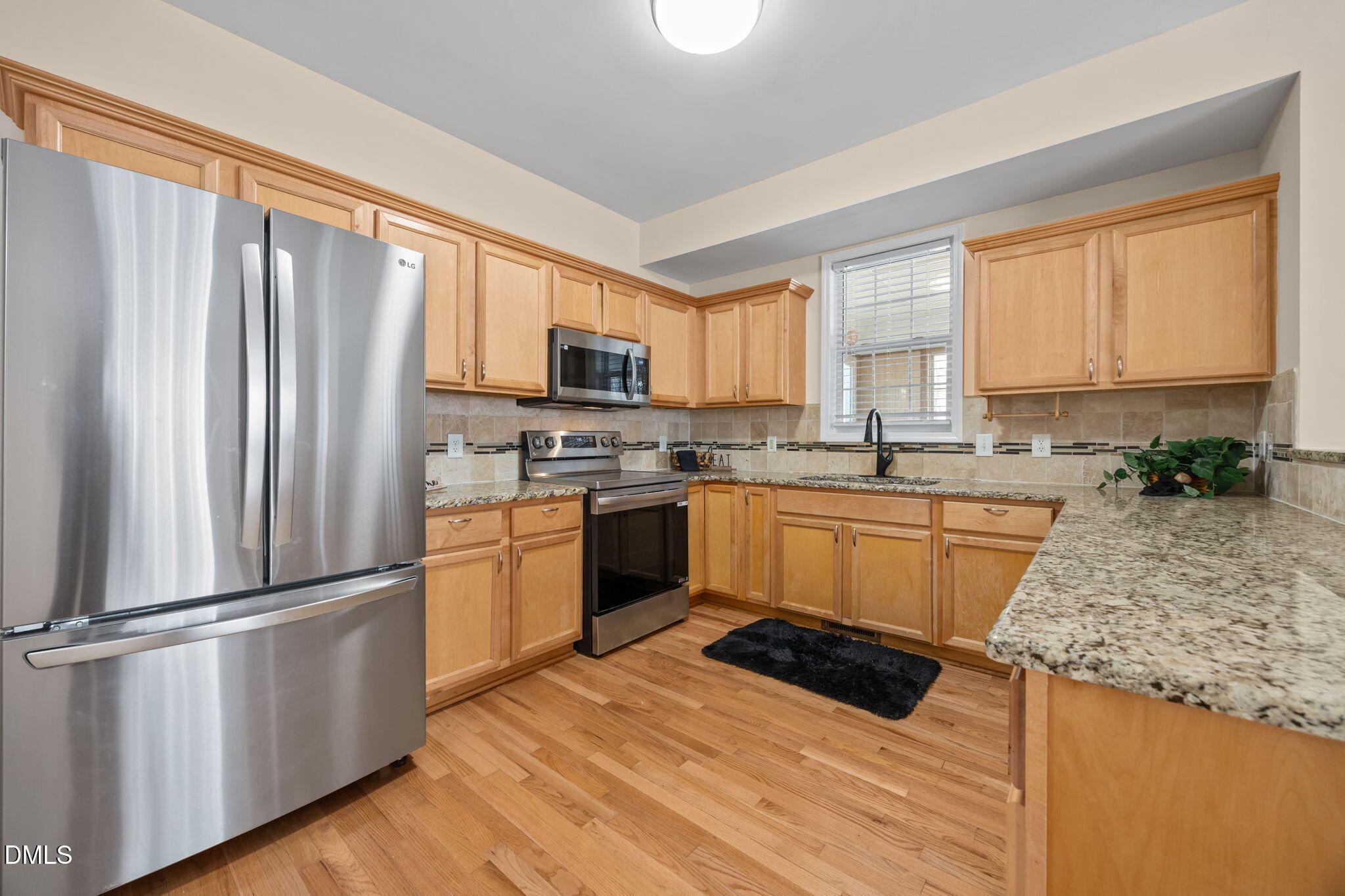 5210 Groveside Court Raleigh, NC 27613 - Photo 8 of 38 30-web-or-mls-IMG_4447