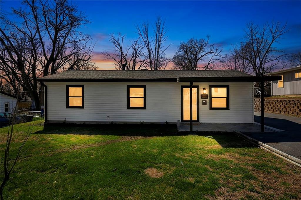 4721 Oak Grove Road Kansas City, KS 66106 - Photo 3 of 31