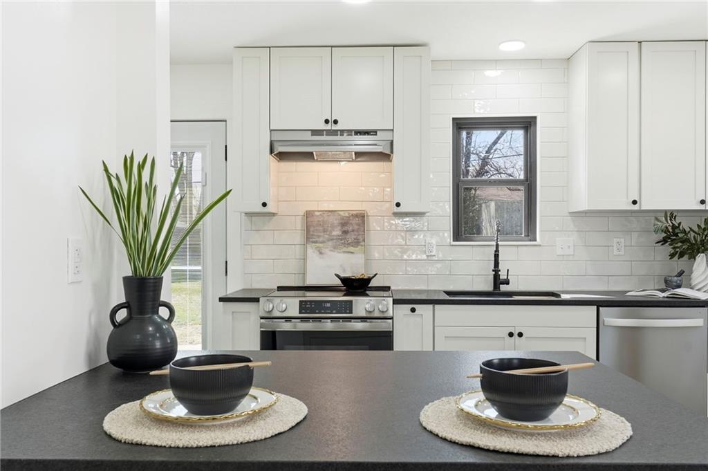 4721 Oak Grove Road Kansas City, KS 66106 - Photo 10 of 31