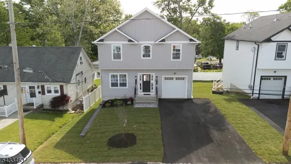 $929,900 | 58 Navajo Avenue, Lake Hiawatha, NJ 07034