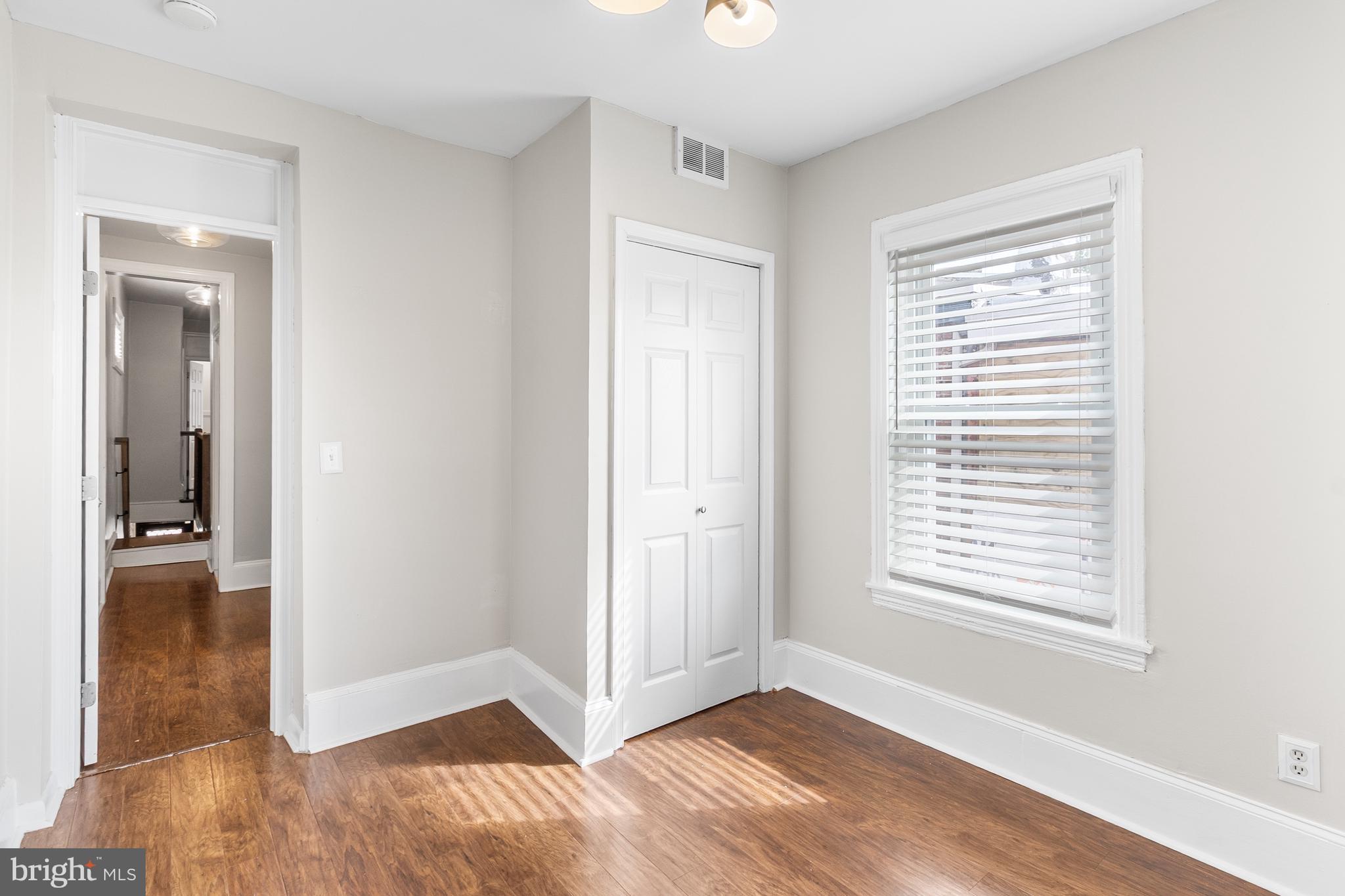 1204 West 8th Street Wilmington, DE 19806 - Photo 27 of 35 a view of an empty room and window