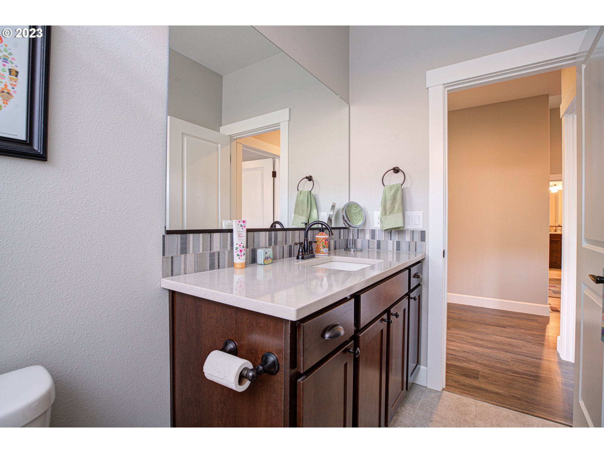 18783 Leland Road Oregon City, OR 97045 - Photo 29 of 45 Bathroom