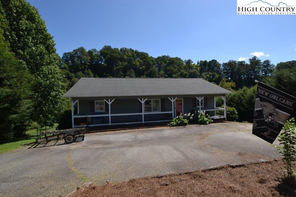 190 Beau Rivage Drive Crumpler, NC 28617 - Photo 23 of 31 Gallery Image 23