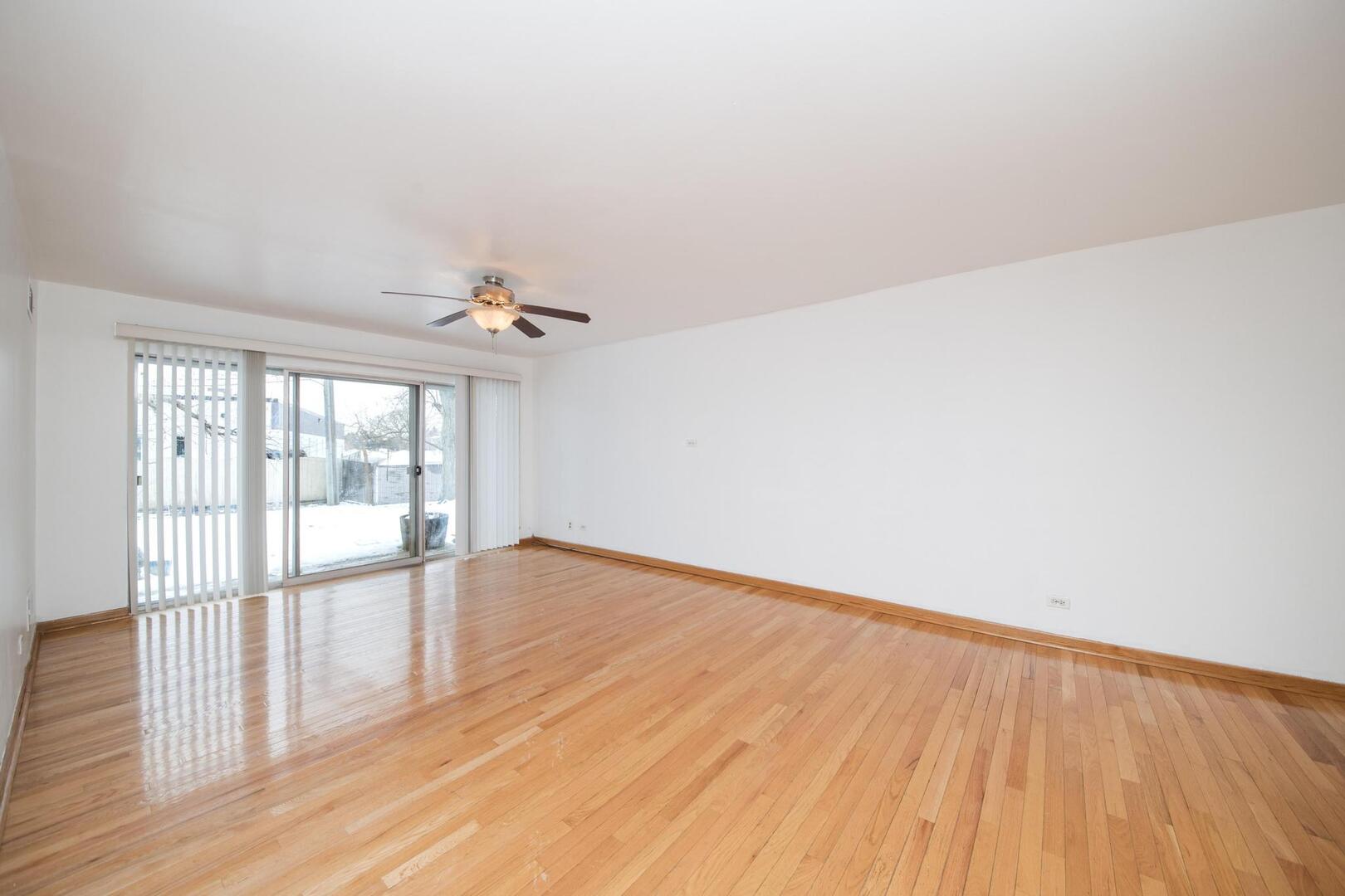 5300 Carriageway Drive, Unit 107 Rolling Meadows, IL 60008 - Photo 7 of 17