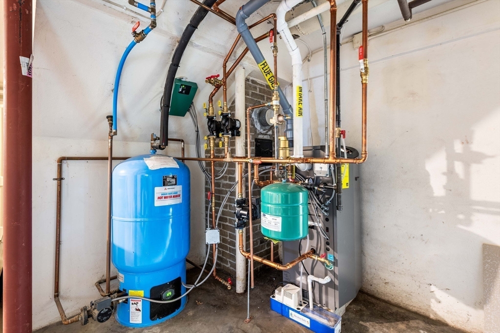 166 Hillcrest Road Needham, MA 02492 - Photo 27 of 36 a view of living room with furniture and toys