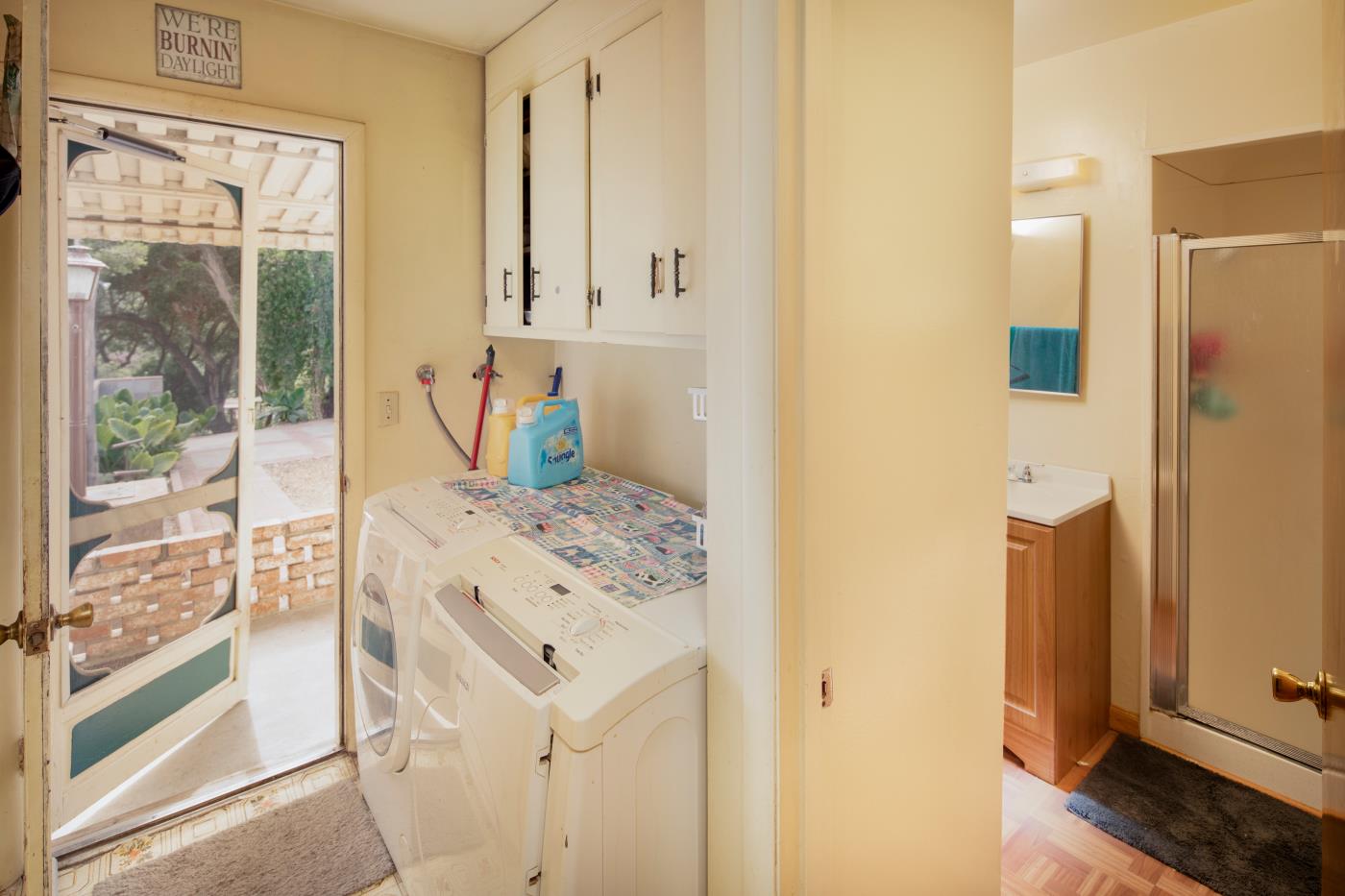 7600 Pine Tree Way Salinas, CA 93907 - Photo 38 of 43 a view of living room