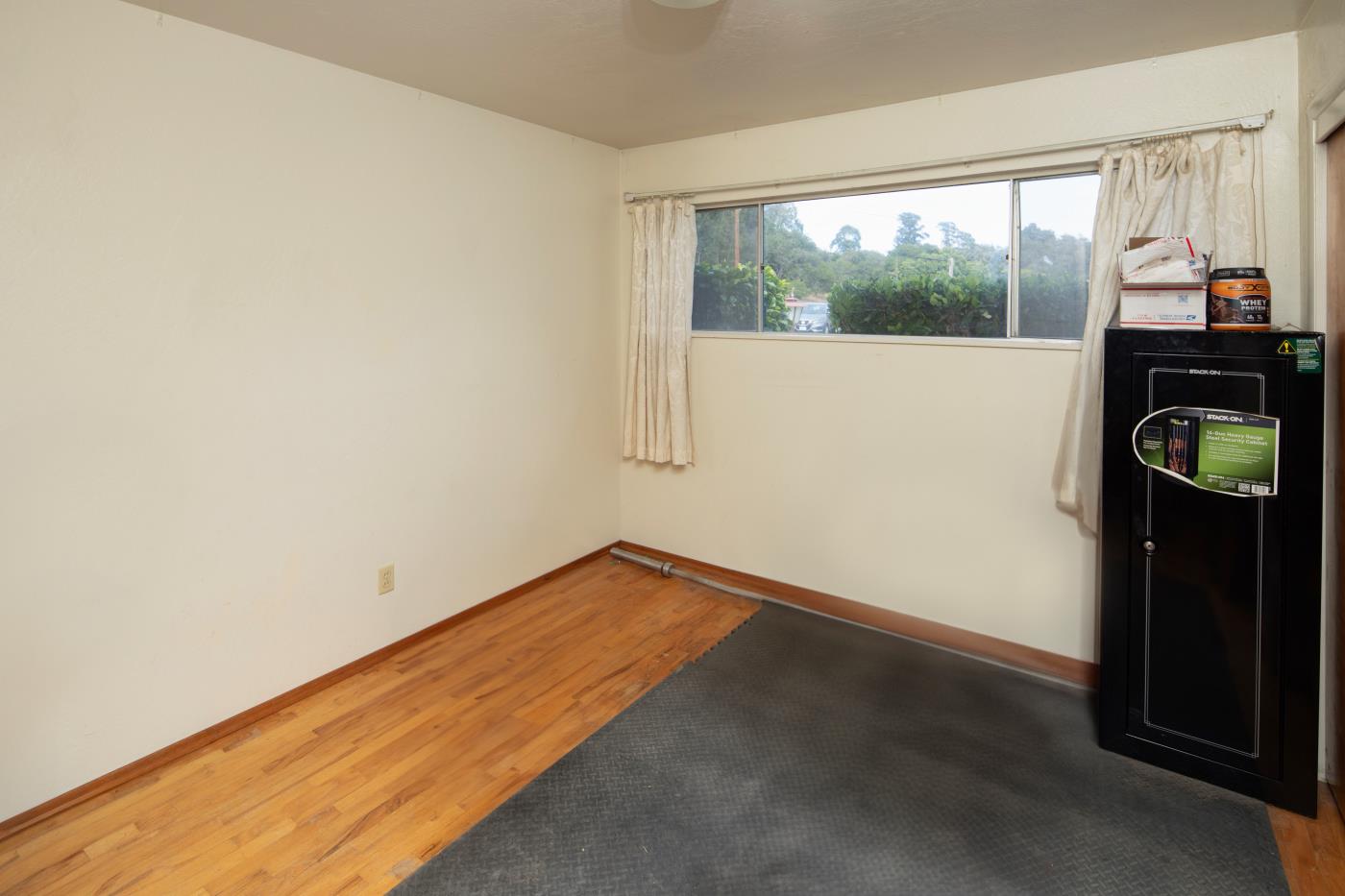 7600 Pine Tree Way Salinas, CA 93907 - Photo 40 of 43 a view of a room with washer and dryer