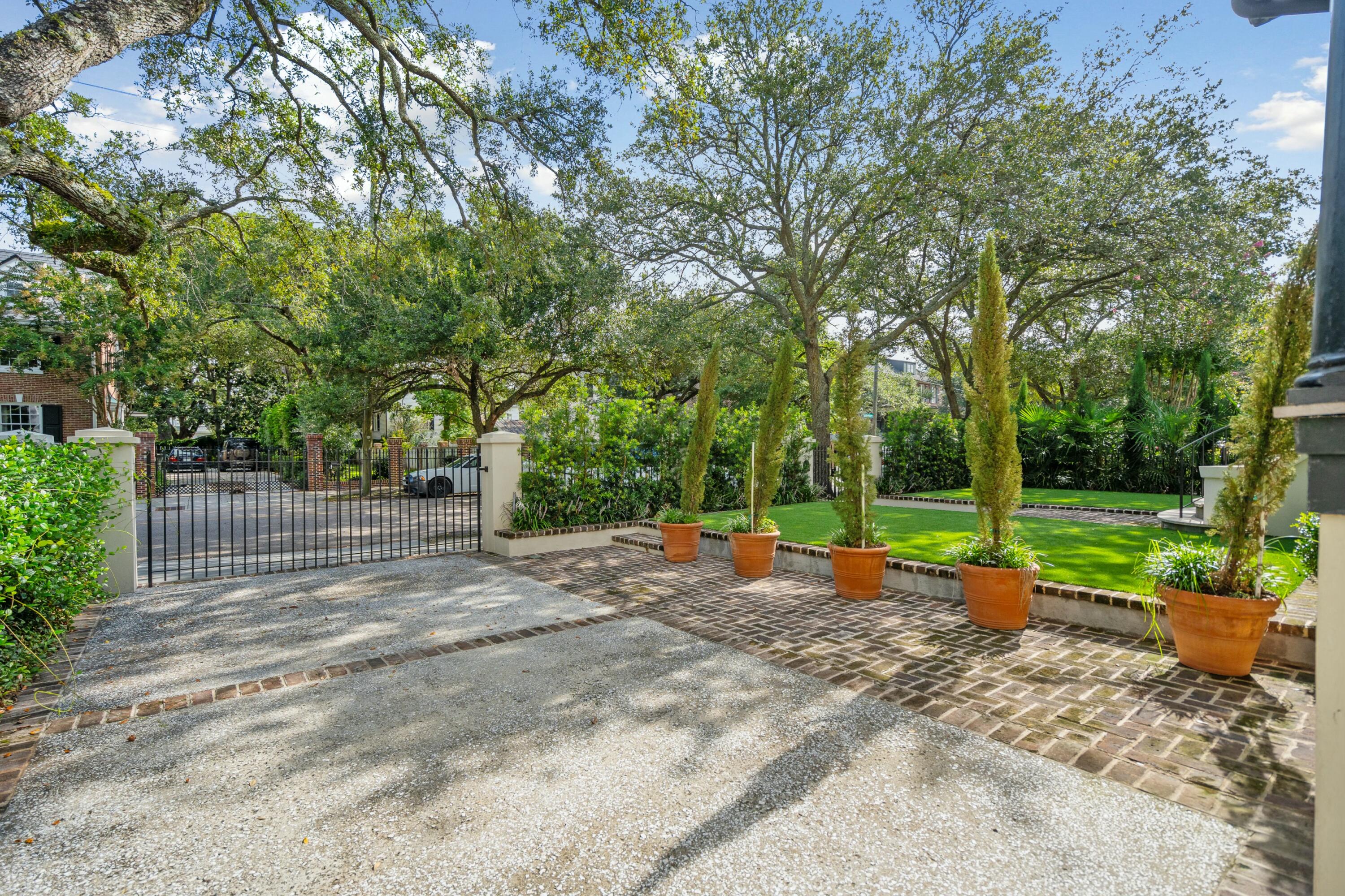 111 South Battery Charleston, SC 29401 - Photo 5 of 86 Driveway