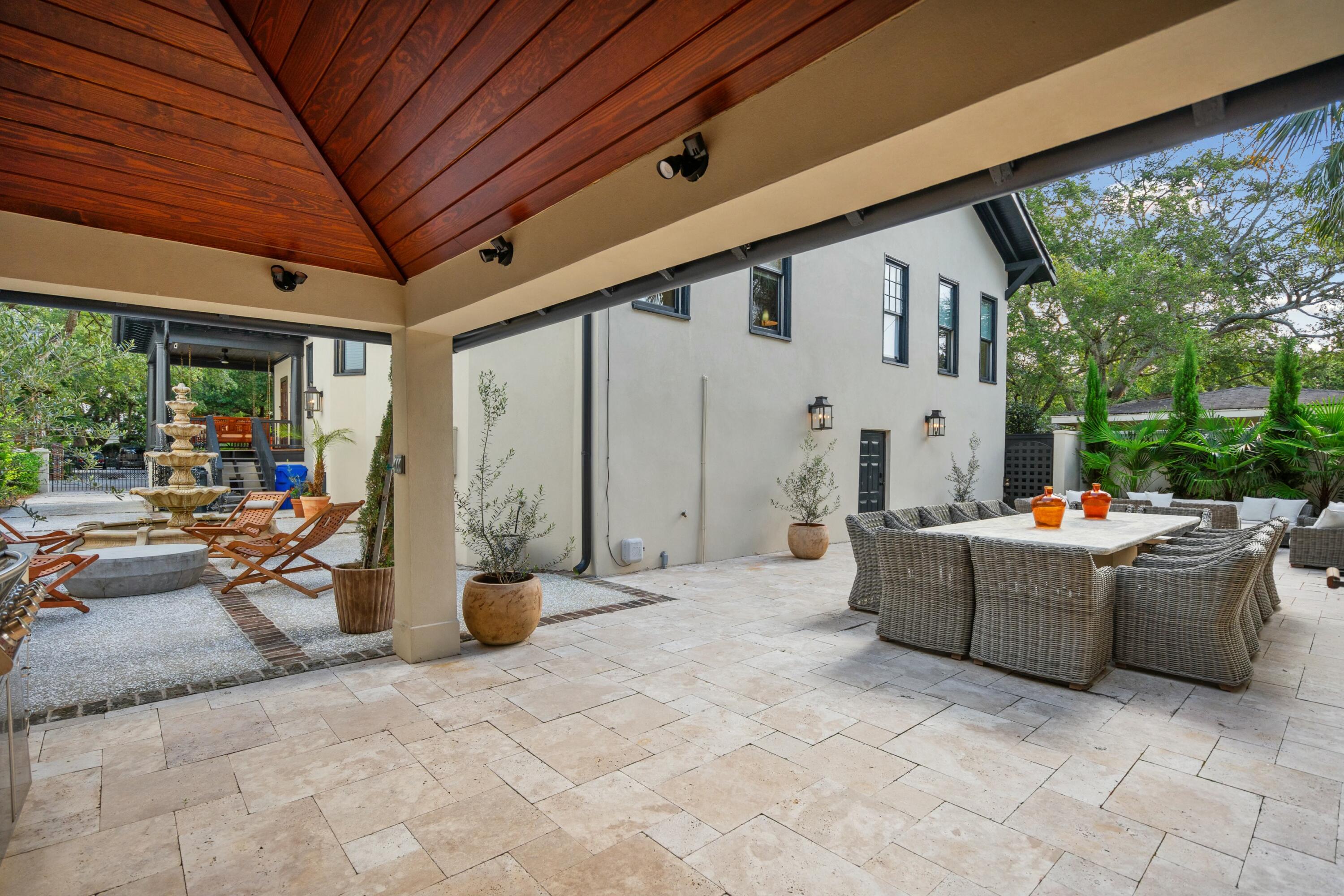 111 South Battery Charleston, SC 29401 - Photo 74 of 86 Outdoor Dining