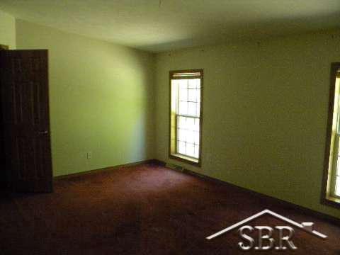 13333 Bishop Road Chesaning, MI 48616 - Photo 8 of 14 20095596-7.JPG