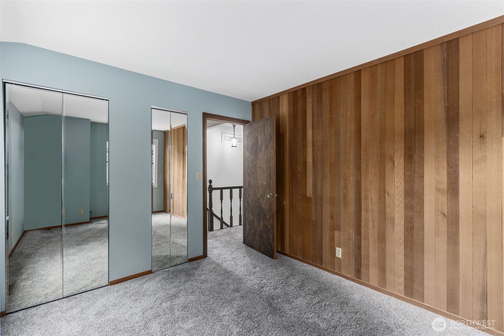 100 East Twanoh Heights Road South Belfair, WA 98528 - Photo 24 of 40 a view of entryway with wooden floor