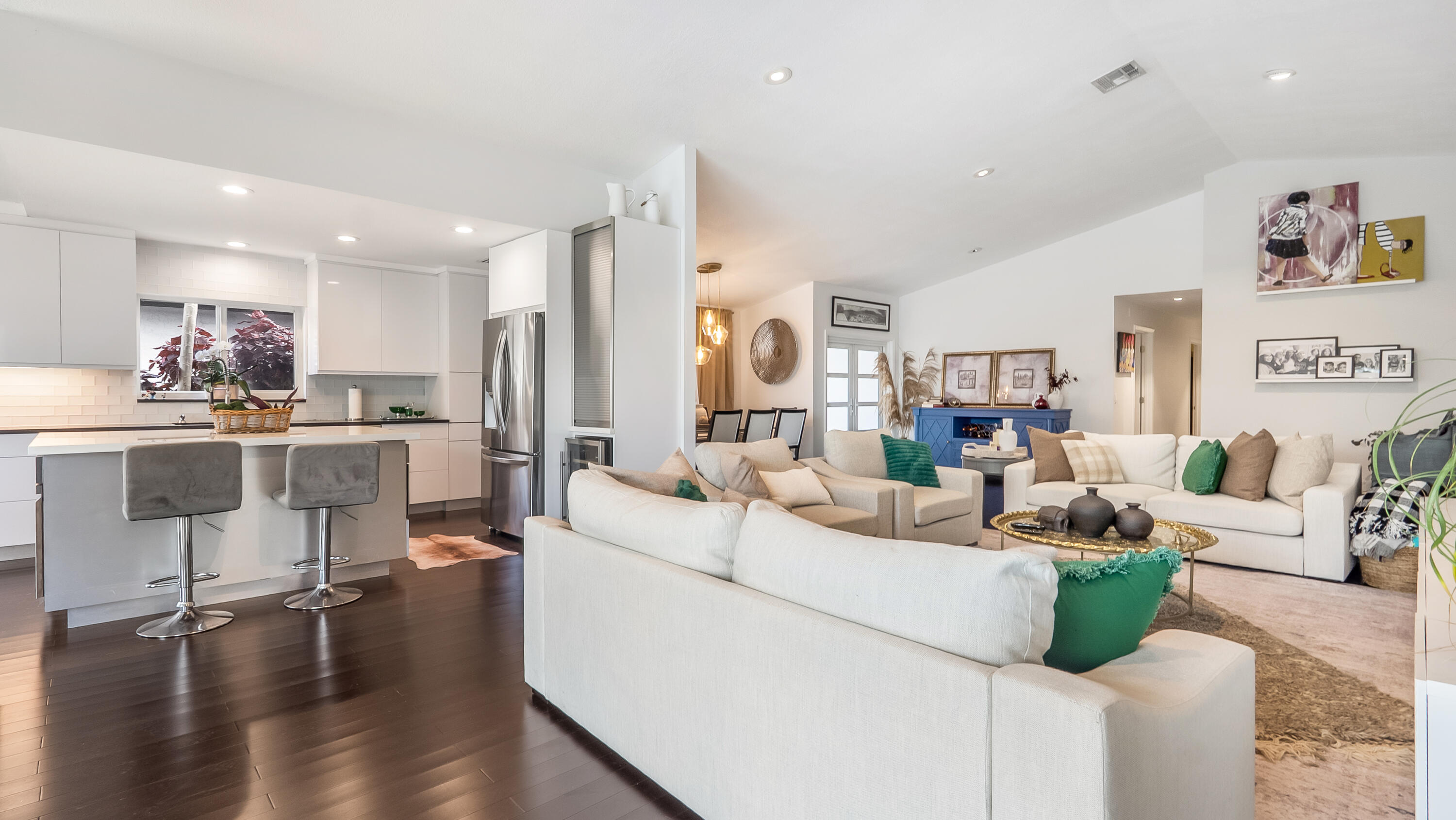10208 Sunset Bend Drive Boca Raton, FL 33428 - Photo 9 of 40 a living room with furniture and a wooden floor