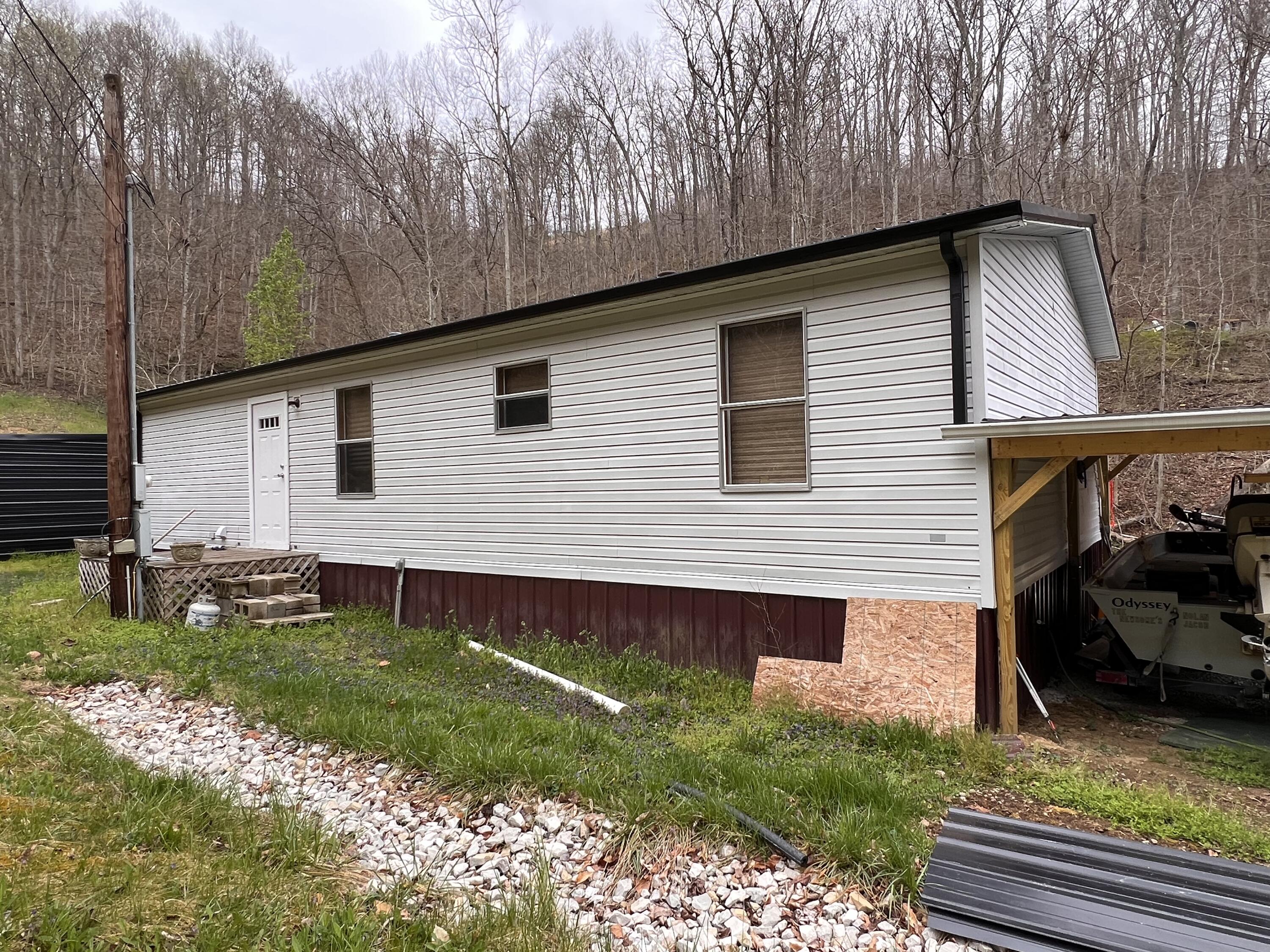 858 Little Lick Fork Road East Point, KY 41216 - Photo 57 of 74 Photo Apr 14, 11 52 10 AM