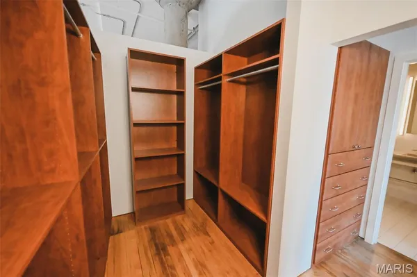 $1,900 | 1010 St Charles Street, Unit 1002, St. Louis, MO 63101