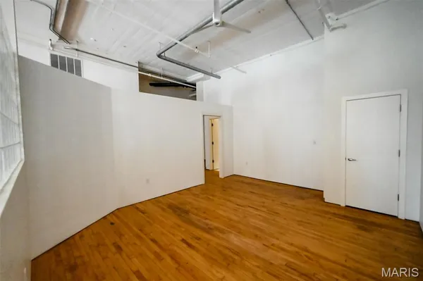 $1,900 | 1010 St Charles Street, Unit 1002, St. Louis, MO 63101