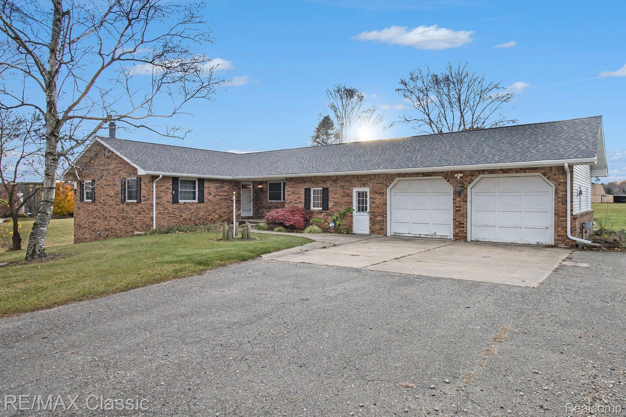 7788 Pettysville Road Pinckney, MI 48169 - Photo 1 of 29 Gallery Image 1