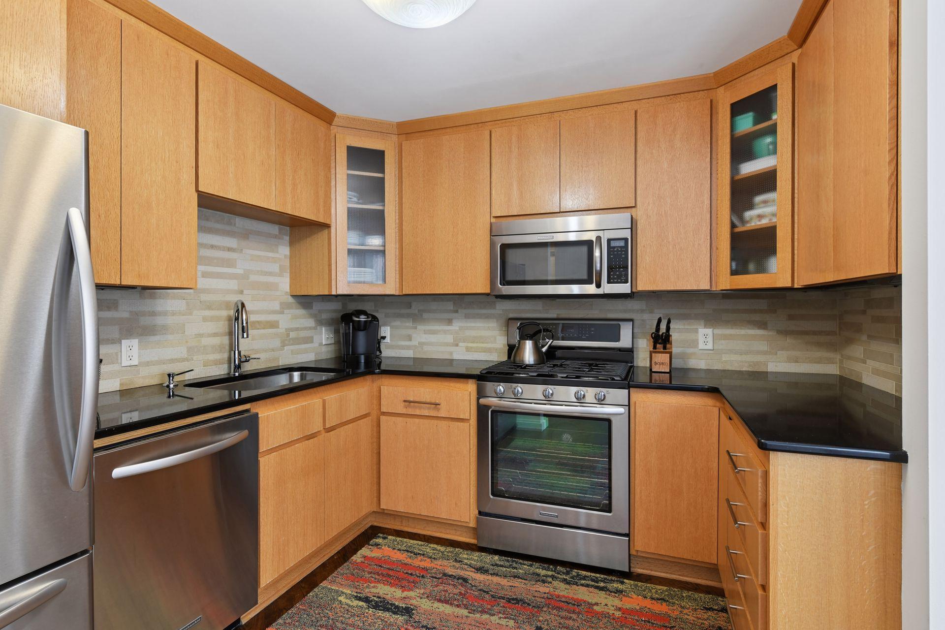 30 Greenway Gables Minneapolis, MN 55403 - Photo 17 of 36