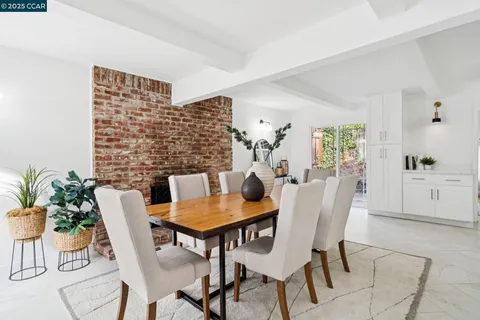 $1,395,000 | 980 Janet Lane, Lafayette, CA 94549