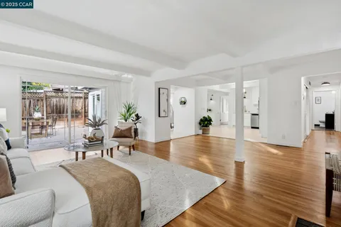 $1,395,000 | 980 Janet Lane, Lafayette, CA 94549